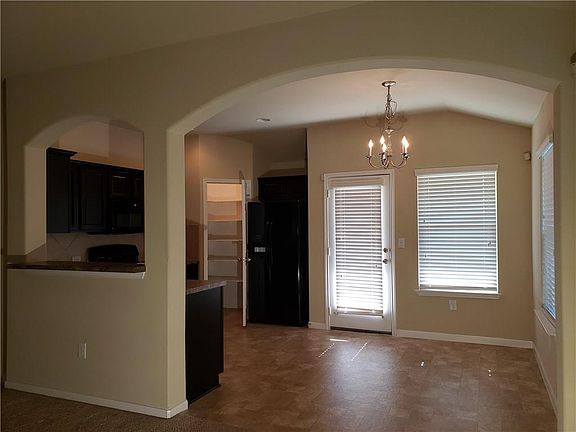 3rd image of 211 Mossberg Ln