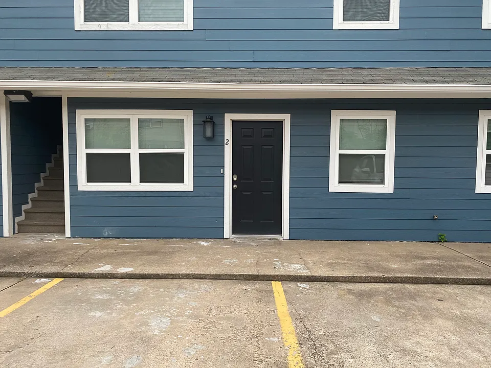 1603 N Leverett Ave #2