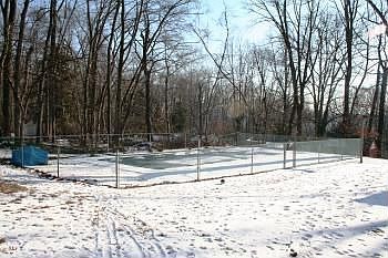 2nd image of 420 North Rd