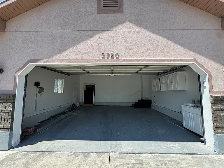 3720 S Hampshire Cir — Photo 1