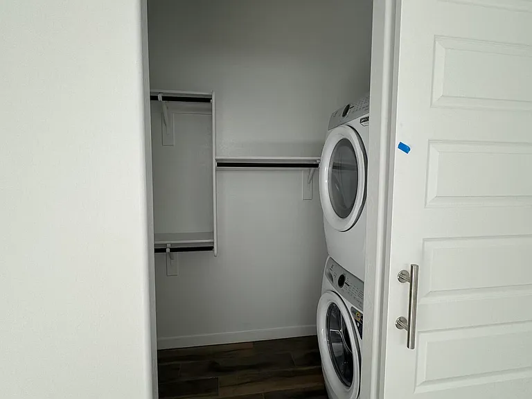 3173 W Peak View Rd — Photo 21