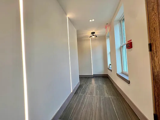 Rented by ERNY LLC | media 12