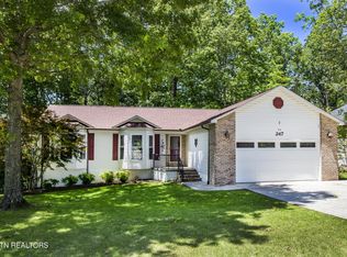 247 Lakeview Dr, Fairfield Glade, TN 38558