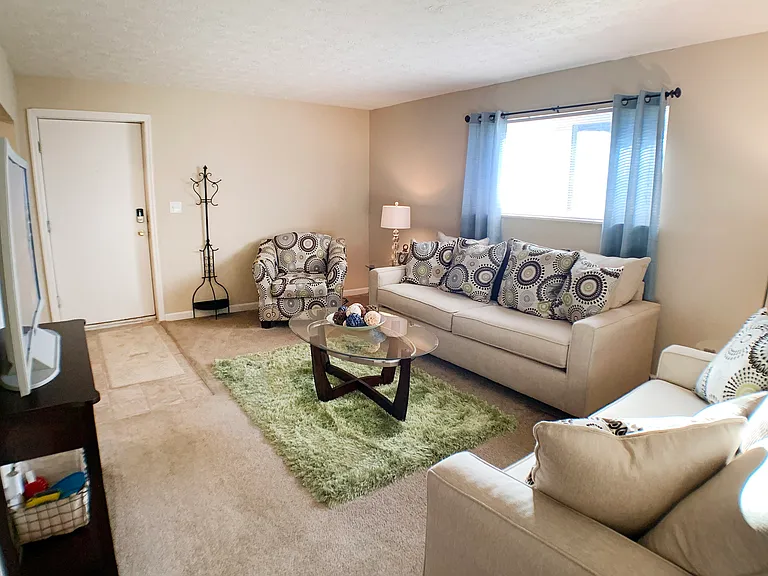 Oakwood Apartments — Photo 23