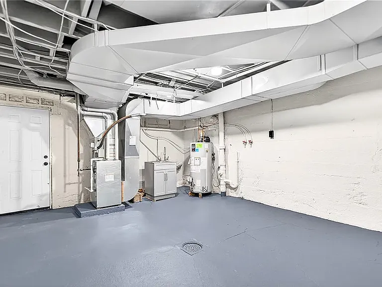 634 Madison Ave — Photo 12