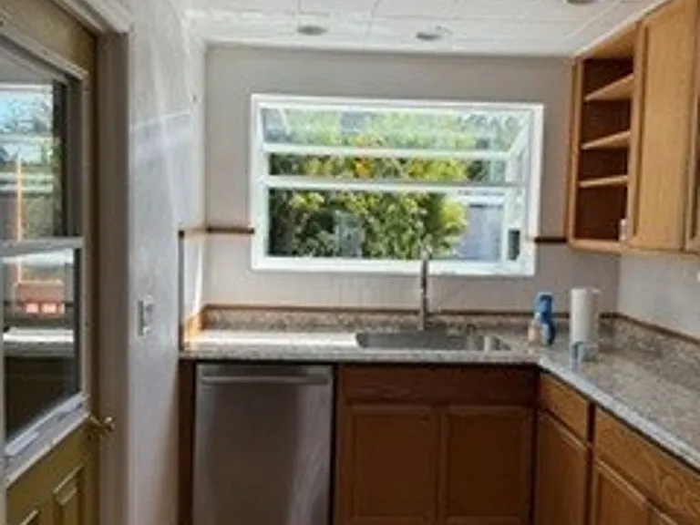 478 Oak St — Photo 29