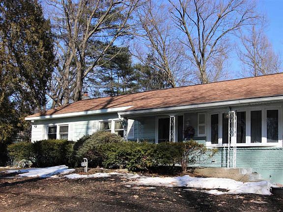 2nd image of 1 Tamarack Ln