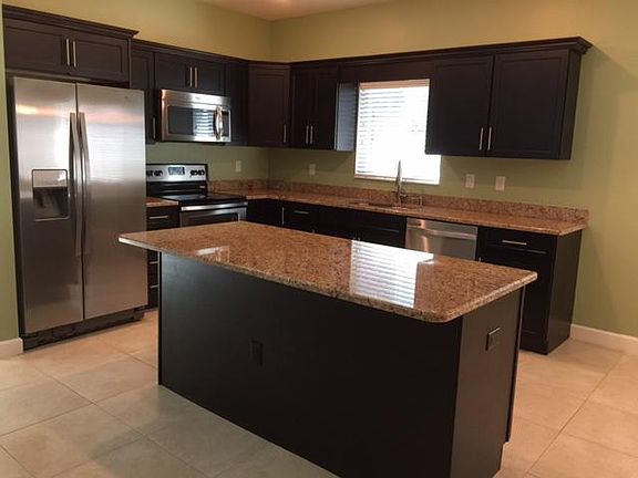 5th image of 2910 Frederick Blvd #B