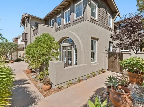 676 Cypress Hills Dr, Encinitas, CA 92024