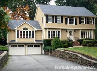 37 Ashley Pl, Reading, MA 01867