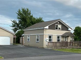 203 Ray St, Sackets Harbor, NY 13685