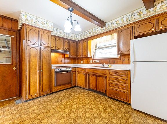 3rd image of 117 Elnora Dr