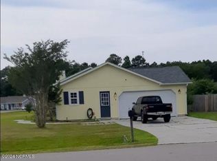 118 Daphne Dr, Hubert, NC 28539