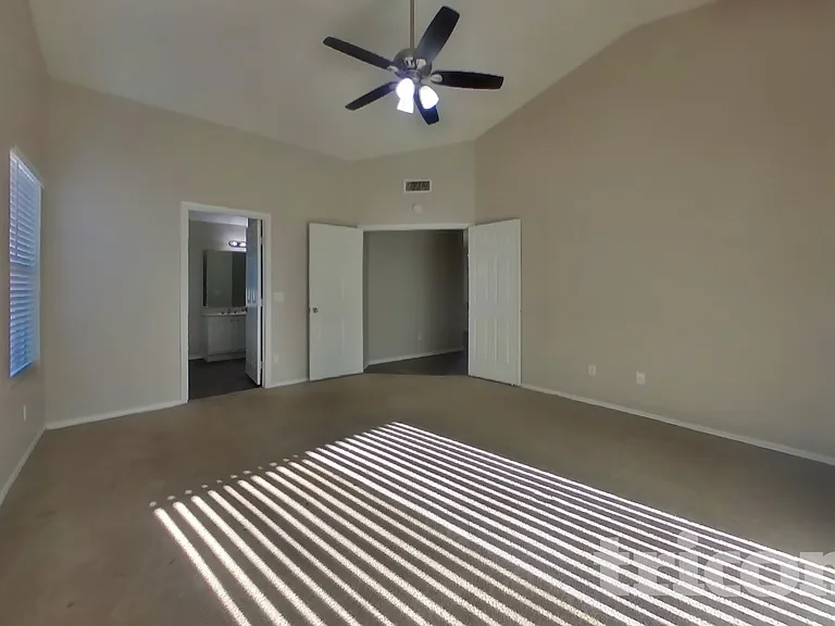 8961 W Kathleen Rd — Photo 8