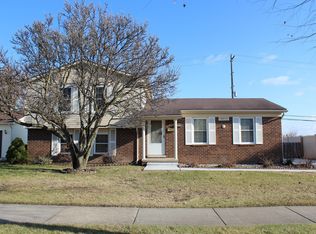 18295 Winwood Ave, Brownstown, MI