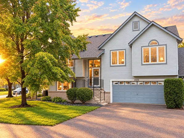 2552 Manitou Ln, White Bear Lake, MN 55110