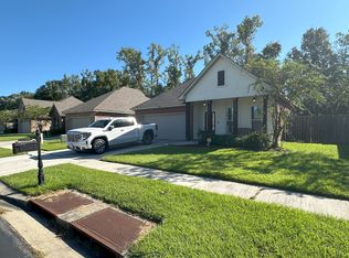 12136 Grand Wood Ave, Gonzales, LA 70737