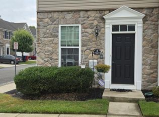 1 Stevens Ct, Somerdale, NJ 08083