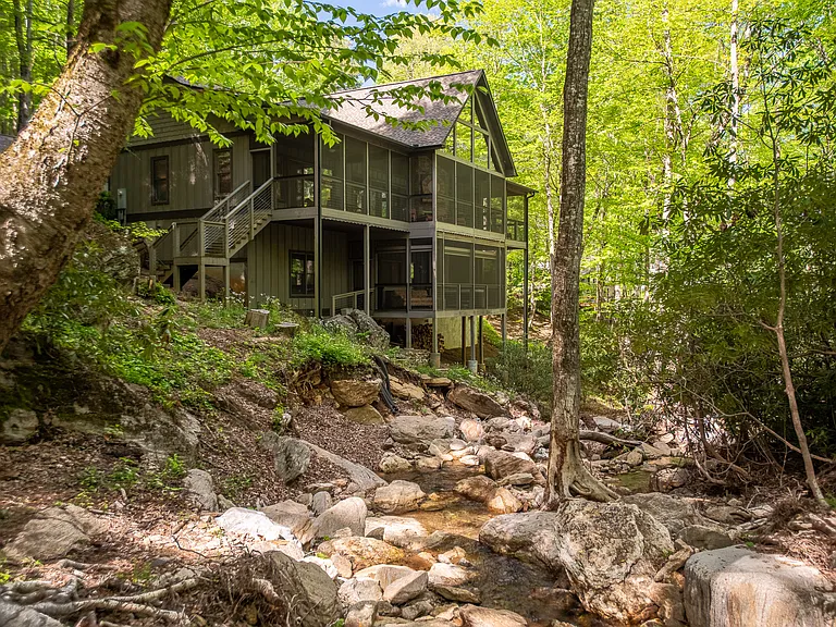 350 Celo Cove Dr — Photo 17