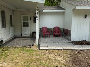 77507 20th Ave, South Haven, MI 49090