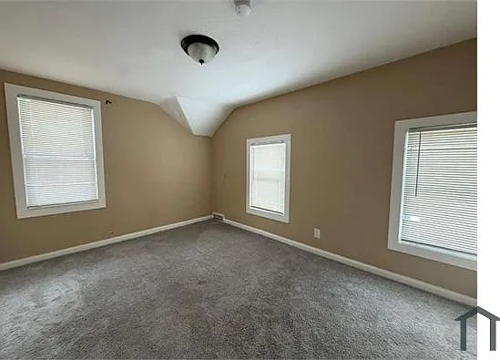 2 bed, 880 sqft, $1,200 — Photo 3