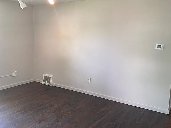 4th image of 3838-3840 Marland Heights Rd #3838
