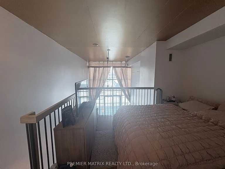 5 Hanna Ave #414 — Photo 13