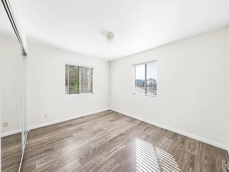 10225 Fernglen Ave #1/2 — Photo 7