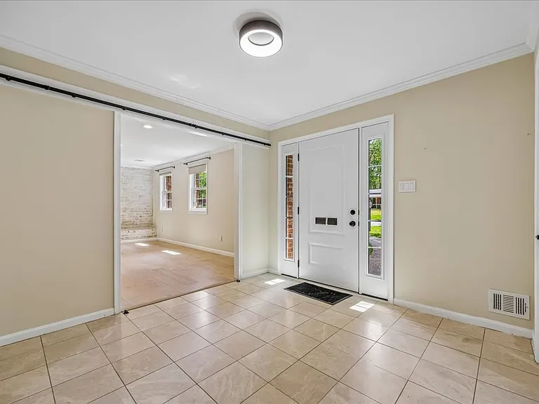 11506 Stonewood Ln — Photo 5