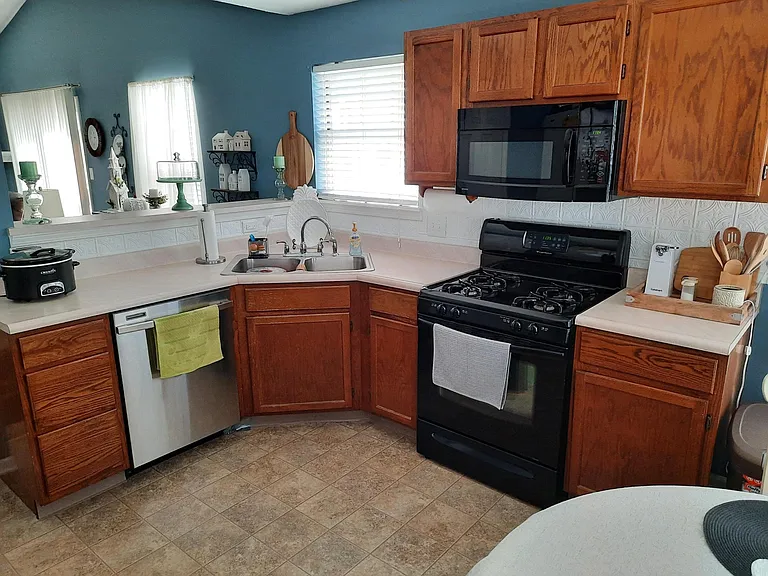 151 Stoneybrook Dr — Photo 16