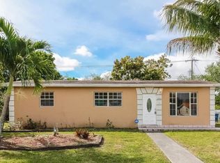 1260 NE 206th St, Miami, FL 33179
