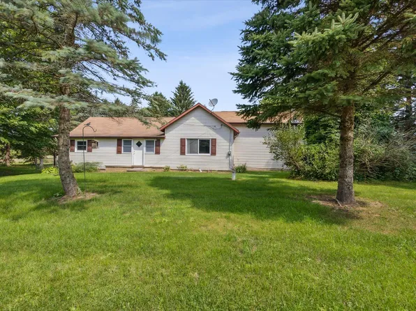 3565 Stevens Hwy, Charlotte, MI 48813