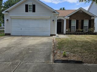 4352 Bubbling Brook Ct, Charlotte, NC 28278