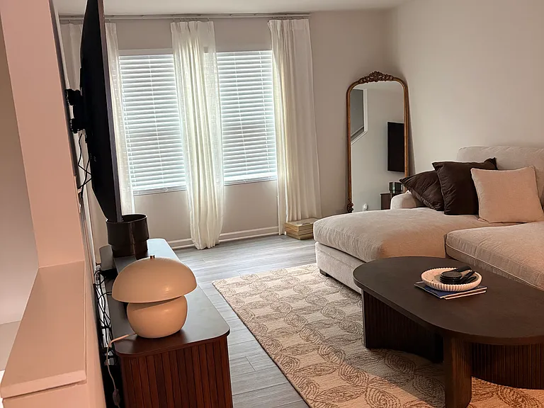 1418 Samuel St #1 — Photo 1