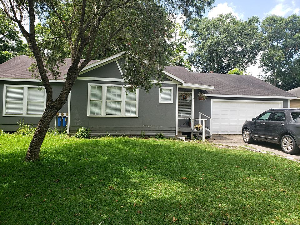 1st image of 1305 E Fayle St