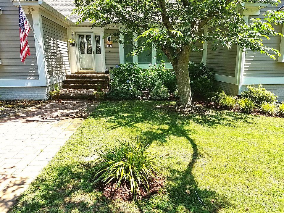 1st image of 1807 Highland Dr