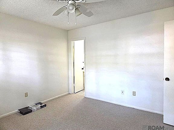 4th image of 8566 Justin Ave