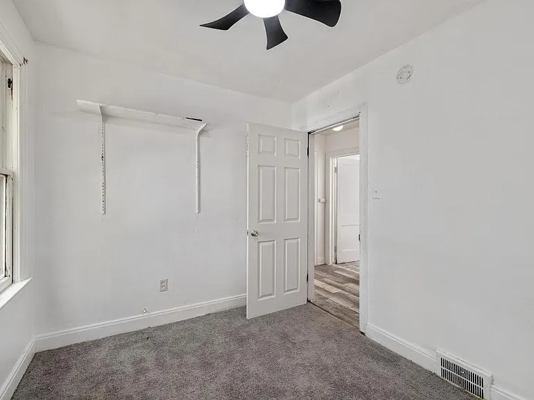 242 Crocker Blvd — Photo 22