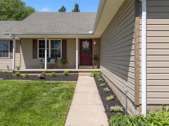 2nd image of 70 Dutch Creek Dr