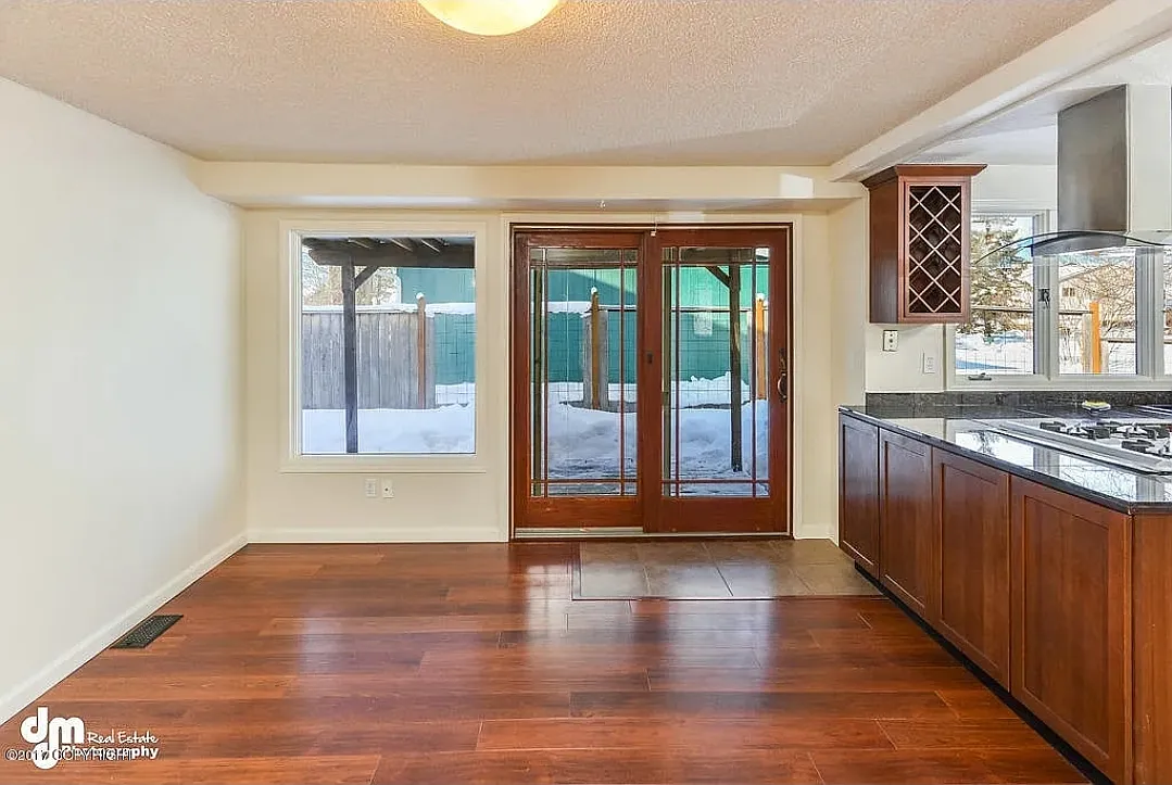 512 Cherry St — Photo 4