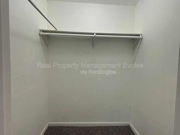 2950 E Mobile Ln — Photo 17