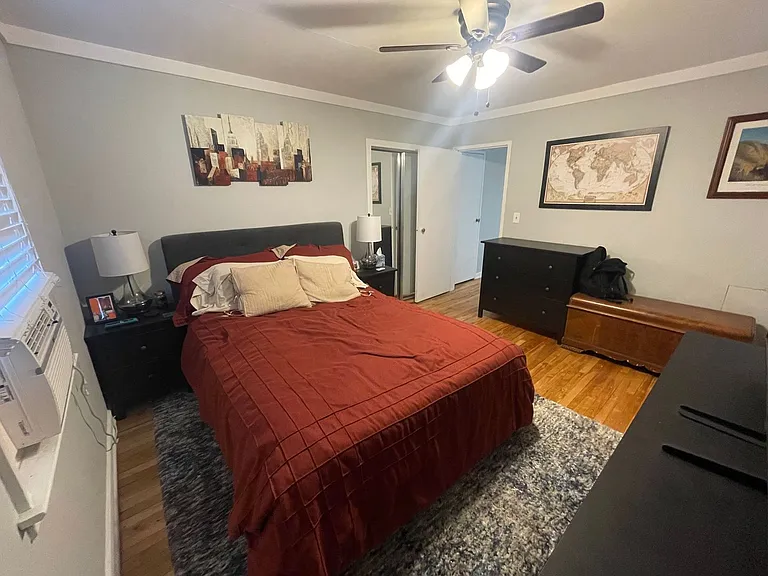 842 Thorn St — Photo 11
