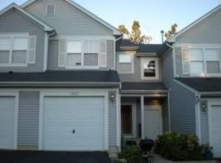1305 Brookdale Dr, Carpentersville, IL 60110