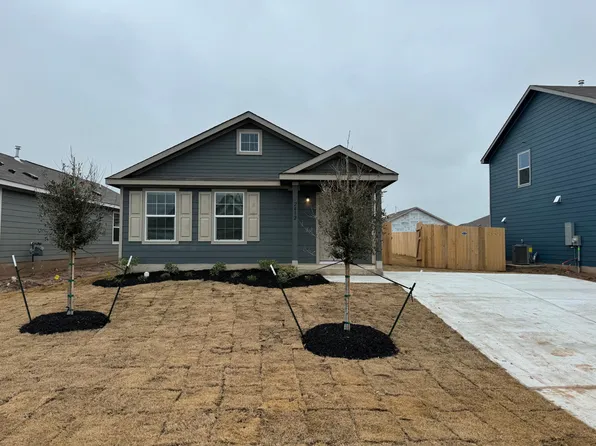 2412 Fullmoon Dr, Lockhart, TX 78644