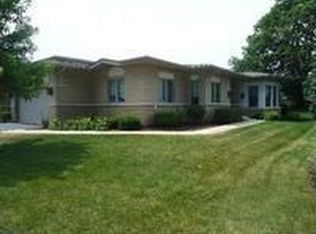 20318 Falling Water Cir, Frankfort, IL 60423