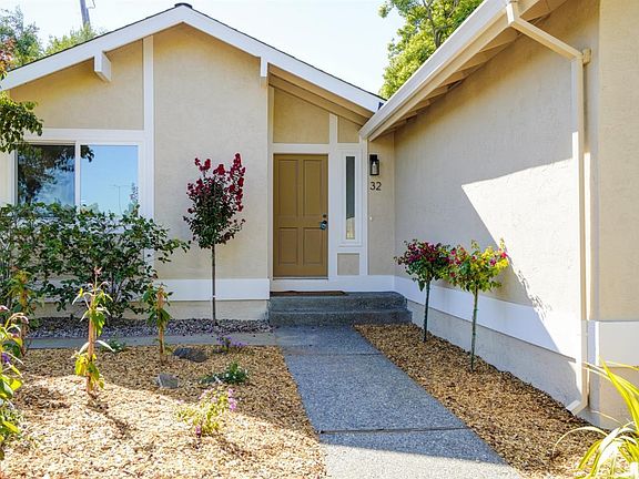 4th image of 32 Mendocino Lane