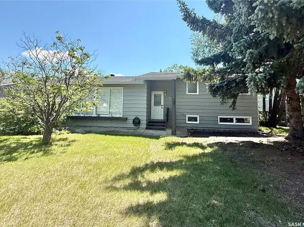 305 2nd AVENUE E, Kindersley, SK S0L 1S0