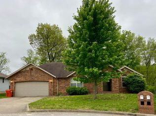 3886 W Rockwood St, Springfield, MO 65807