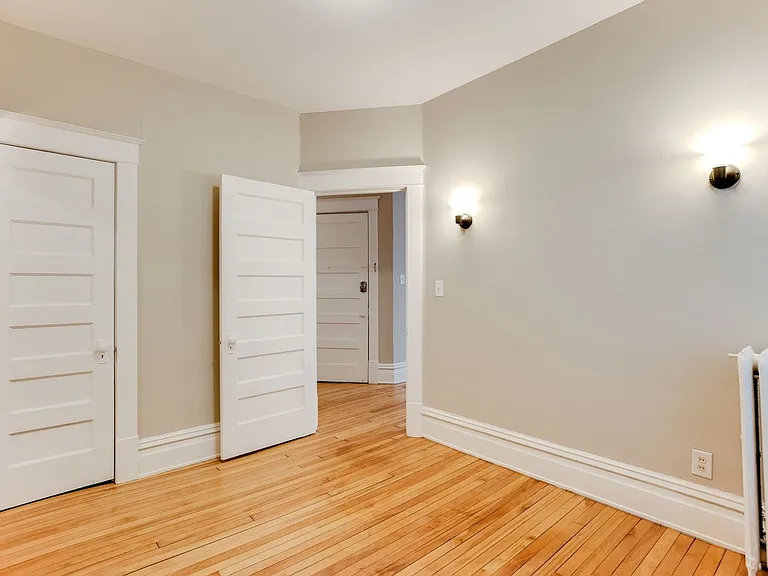 941 Goodrich Ave — Photo 7