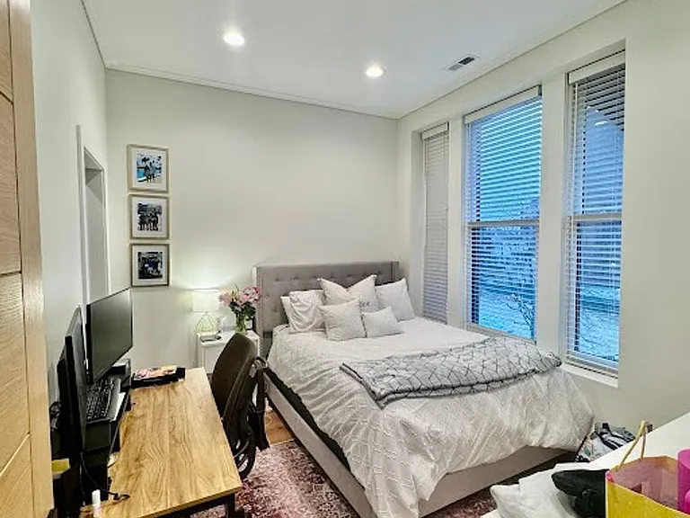 2624 N Lincoln Ave — Photo 6